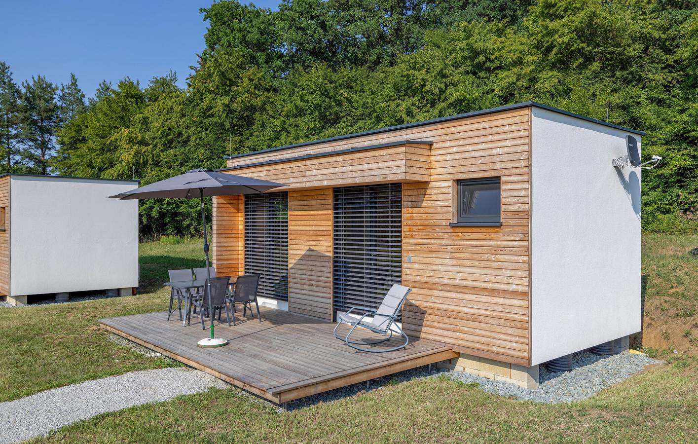 Wohnwagen für 4 Personen mit Terrasse in Südburgenland