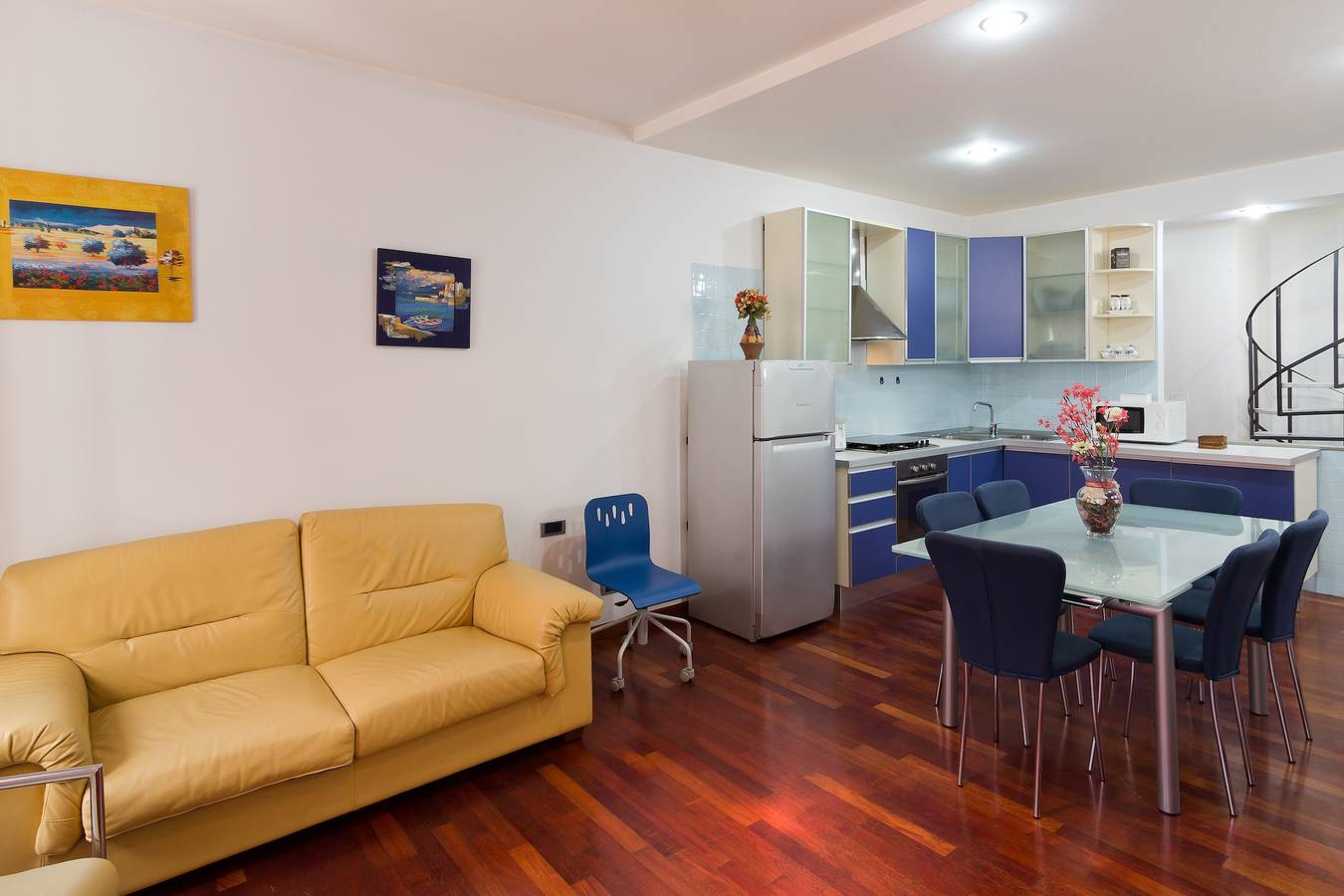 Apartamento inteiro, Apartamento " Marina Freedom" com Wi-Fi, ar condicionado, varanda e terraço in Marina (Sardinia), Cagliari