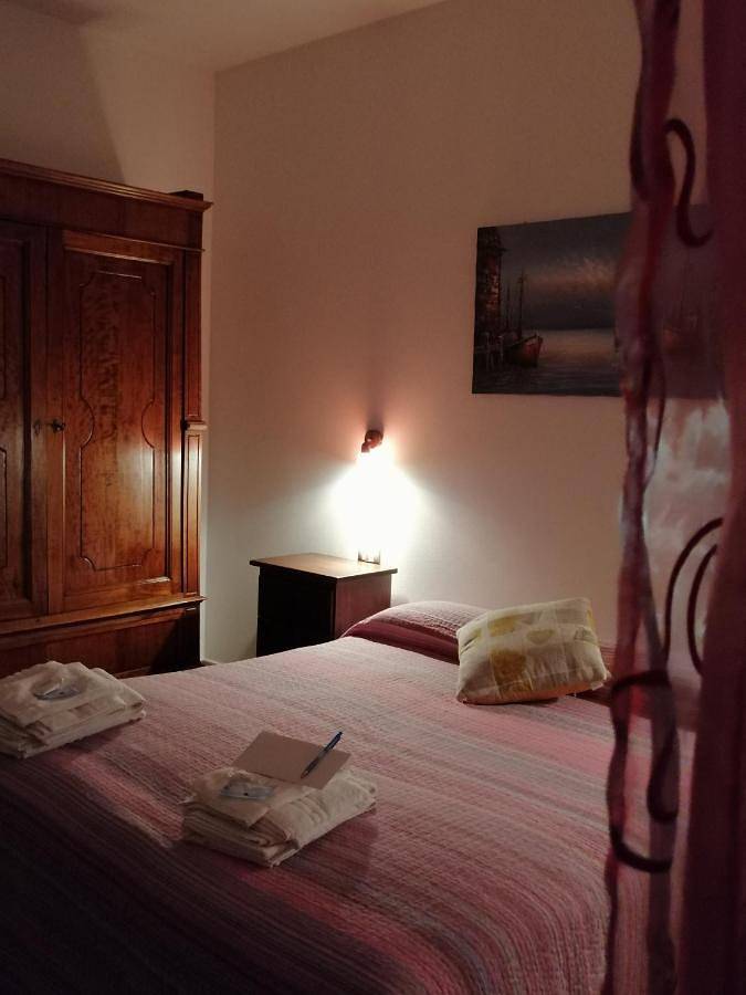 Chambre d’hôte, avec Terrasse et Jacuzzi ainsi que Jardin et Piscine à Brisighella - 4
