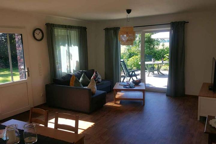 Ferienwohnung für 2 Personen, mit Ausblick und Garten in Upgant-Schott - 3