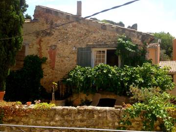 Gîte pour 4 personnes, avec jardin à Gigondas
