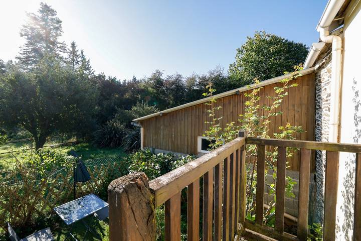 Maison de Vacances 'Halte Au Bord De L’Aulne' avec Jardin Privé in Châteauneuf-du-Faou, Région de Châteaulin