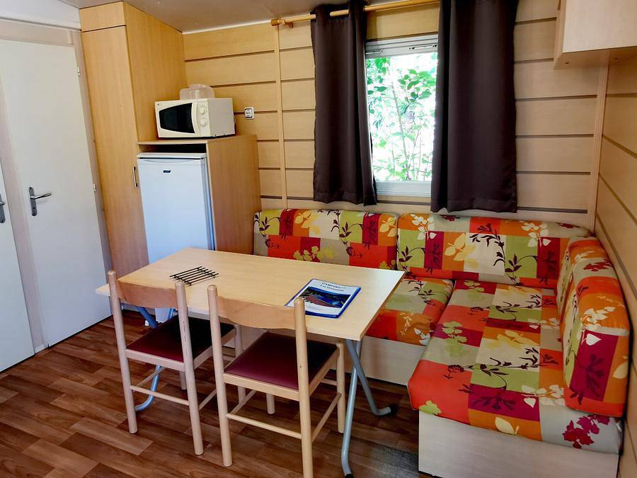 Camping Les Hortensias - Mobilheim 6 personen - Mobilheim 2 Schlafzimmer+ am Sonntag (Juli/August) in Rosières (Ardèche), Parc naturel régional des Monts d'Ardèche