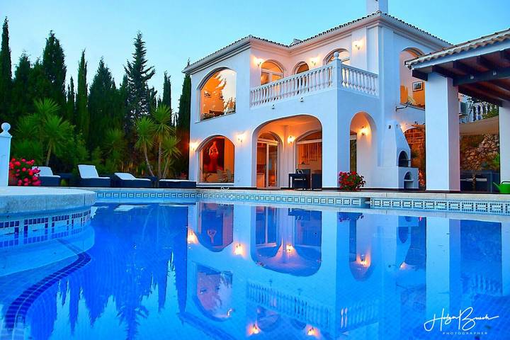 Casa de vacaciones para 6 personas, con balcón y jardín, Se admiten mascotas en Moclinejo