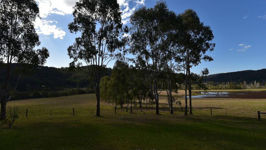 Cottage for 5 people, with garden and balcony as well as hot tub in Hunter Valley