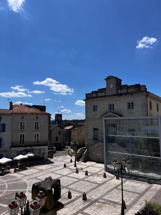 Gîte pour 2 personnes, avec vue à Bellac - 2
