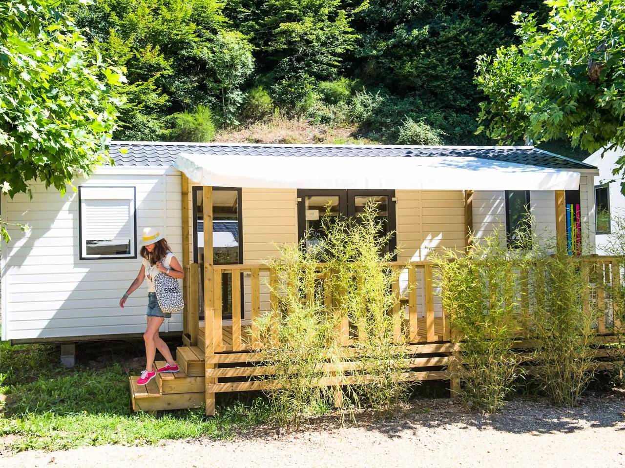 Cottage Insolite Coco Sweet- 2 Schlafzimmer 4 Personen in Saint-Martial-Entraygues, Tulle und Umgebung