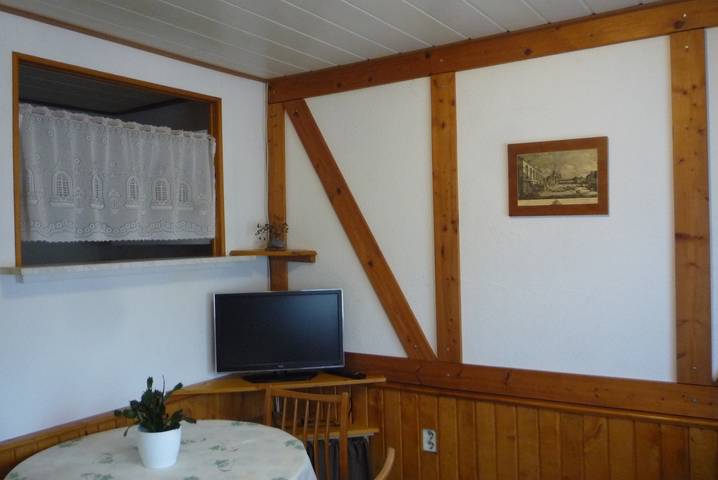 Ferienwohnung für 2 Personen, mit Terrasse in Waltershausen - 4