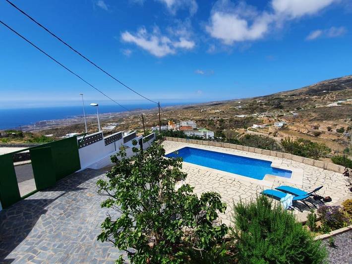 Casa rural para 4 personas, con vistas además de piscina y jardín en Fasnia - 2