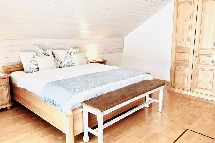 Ganze Ferienwohnung, Ferienwohnung Chriesilöser - 3.5-Zimmerwohnung in Pfäfers Bad, Bad Ragaz