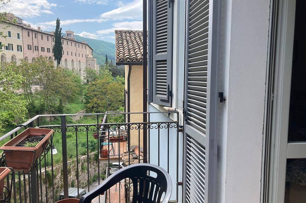 Appartamento intero, 2 Bedroom Apartment in Nocera Umbra in Nocera Umbra, Perugia e dintorni