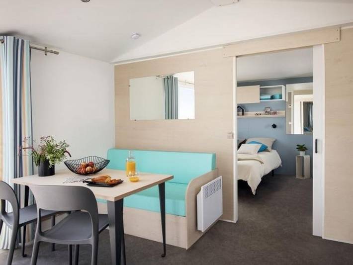 Mobil home pour 4 personnes, avec bassin pour enfant dans Plage De Treherve - 4