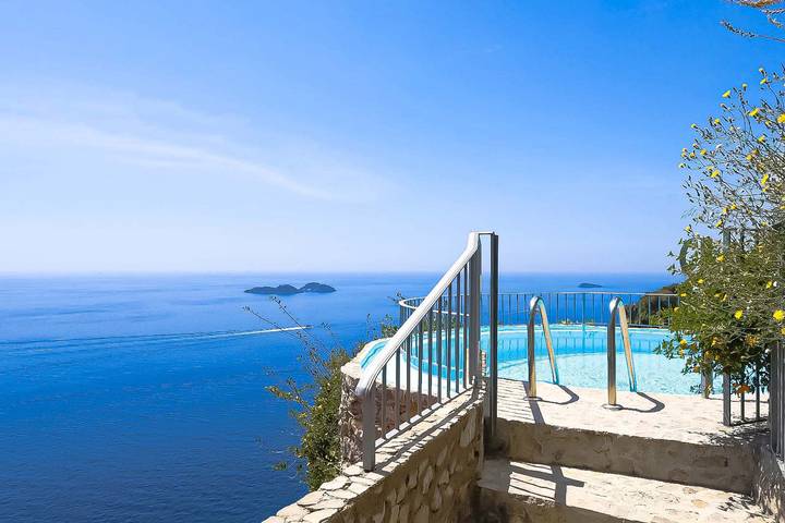 Location de vacances pour 5 personnes, avec terrasse à Vico Equense - 3