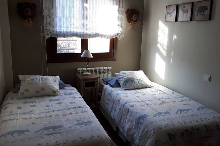 Gîte pour 6 personnes, avec jardin et piscine ainsi que jacuzzi et sauna à Panticosa - 4