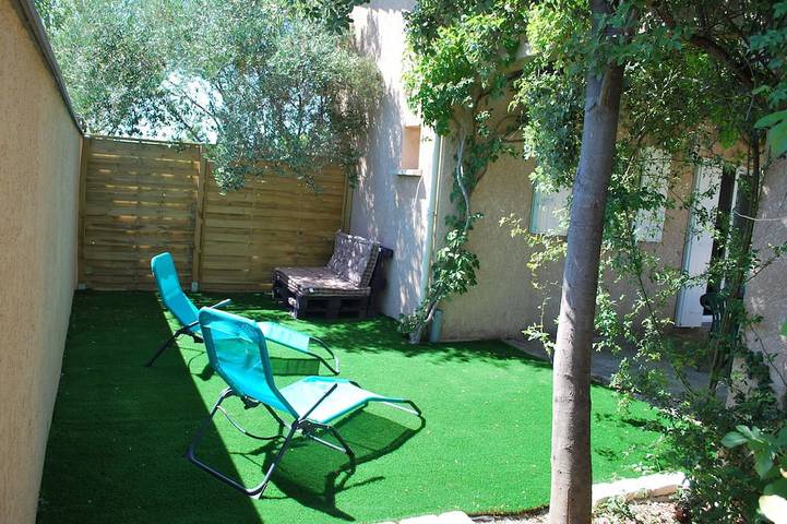 Gîte pour 2 personnes, avec terrasse et jardin à Usclas-d'Hérault - 4