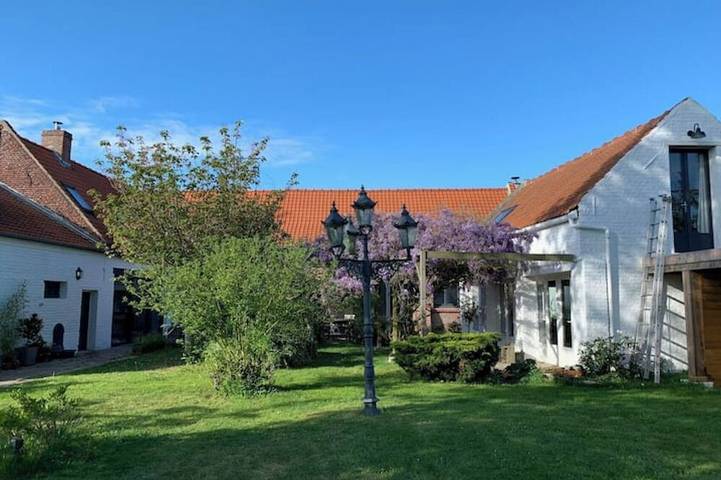 Agriturismo pour 10 personnes, avec jacuzzi ainsi que sauna et jardin dans Moncheaux