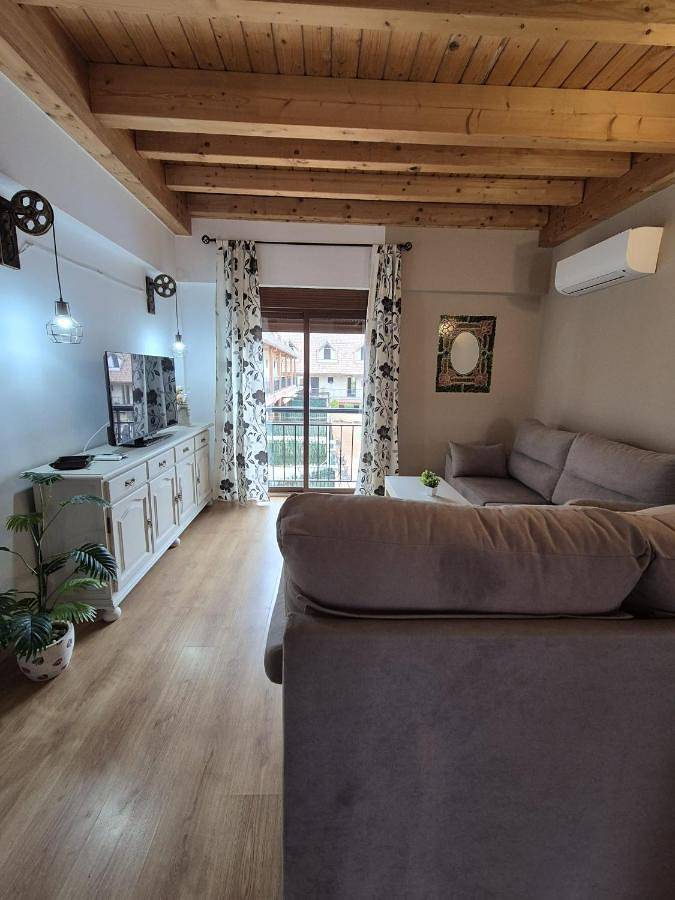 Appartement de vacances pour 6 personnes, avec piscine ainsi que vue et jardin, adapté aux familles - 1