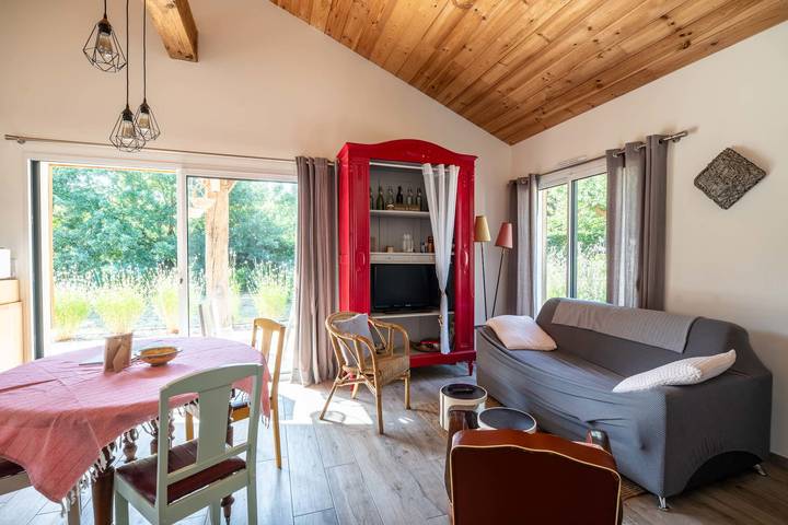Location de vacances pour 6 personnes, avec jardin ainsi que balcon et piscine, adapté aux familles dans Lac de Léon - 4