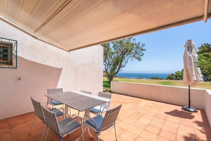 Casa de férias para 8 pessoas, com Varanda e Jacuzzi e ainda Jardim and Piscina infantil em Alvor
