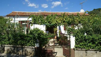 Ferienhaus für 5 Personen, mit Terrasse und Garten, mit Haustier in Pula