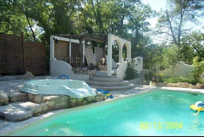 Maison de vacances pour 7 personnes, avec Balcon et Jacuzzi ainsi que Terrasse et Piscine