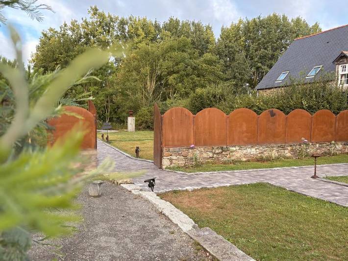 Maison d’hôte pour 8 personnes, avec sauna et jardin ainsi que vue et piscine, animaux acceptés en Ille-et-Vilaine - 2