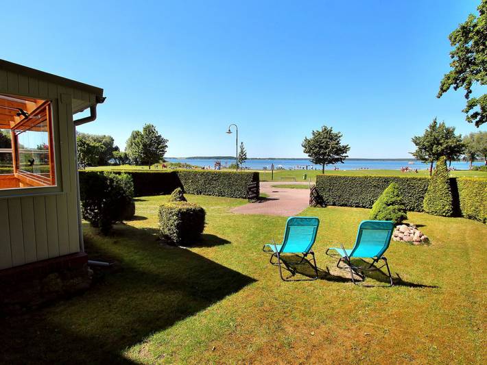 Ferienhaus für 7 Personen, mit Balkon und Terrasse sowie Garten und Ausblick in Göhren-Lebbin