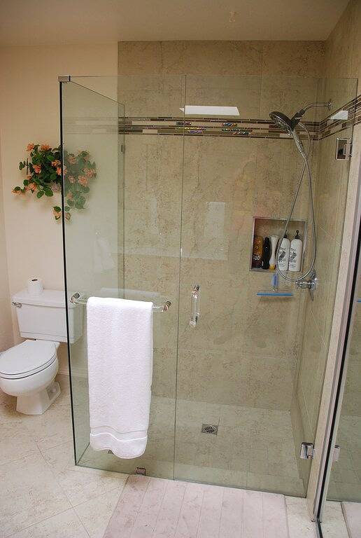 Vacation rental for 4 people, with yard and hot tub as well as pool in Palm Desert