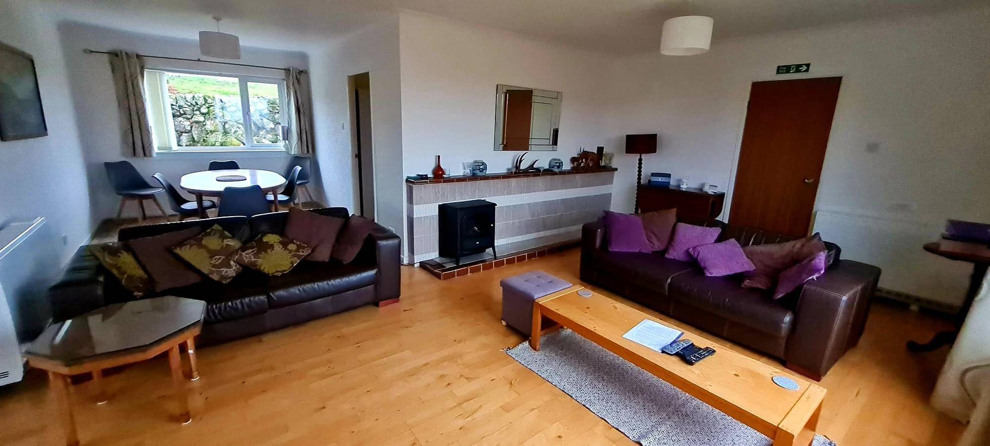 Erisgeir Sleeps 6 with Private Grounds in Argyll & Bute