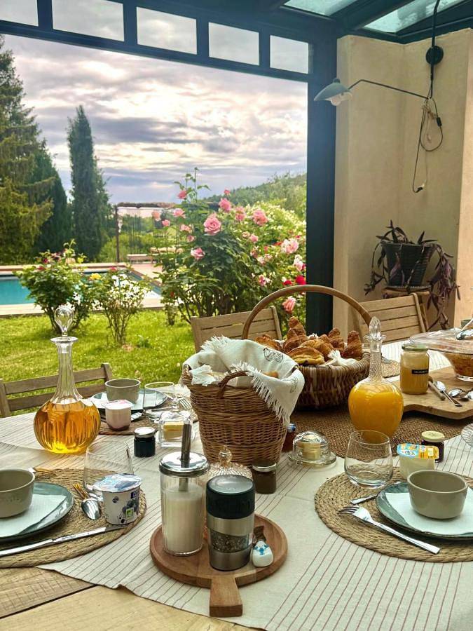 Maison d’hôte pour 4 personnes, avec Balcon et Terrasse ainsi que Jardin et Bassin pour enfant