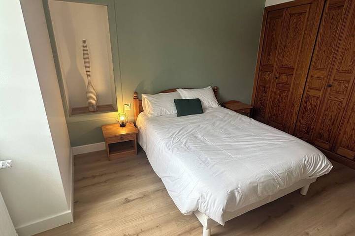 Location de vacances pour 14 personnes, avec jardin et terrasse dans Saint-Marc-le-Blanc - 2