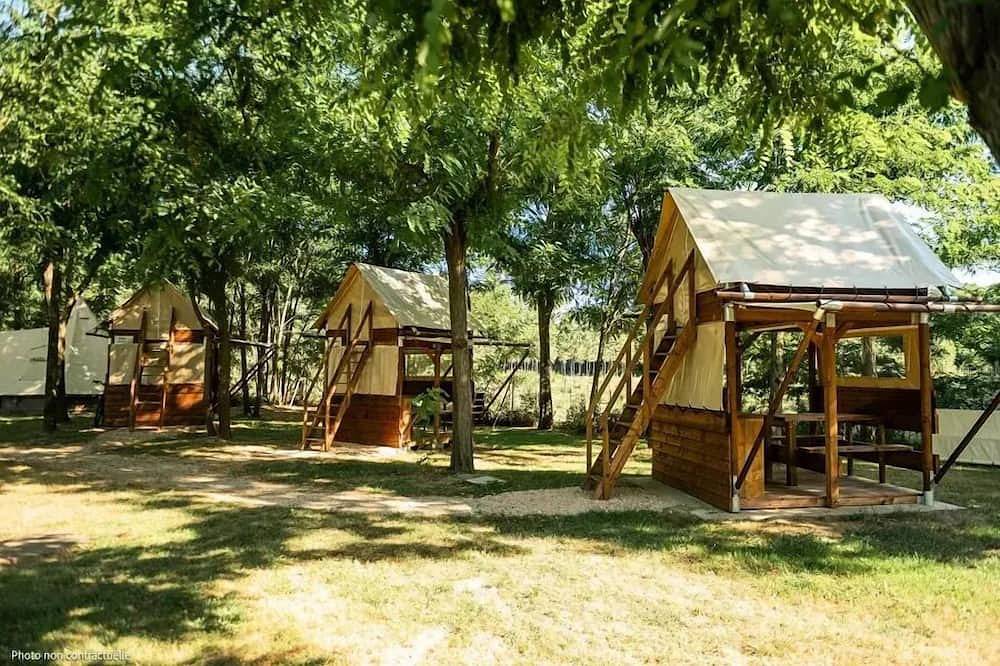 Cabane En Bois pour 2 Personnes dans Cormoranche-sur-Saône, Région de Bourg-en-Bresse