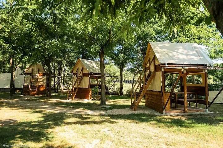 Cabane en bois pour 2 personnes, avec Terrasse
