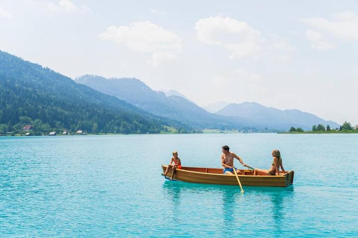 Vakantieappartement voor 2 personen, with zwembad and tuin as well as uitzicht in Weissensee