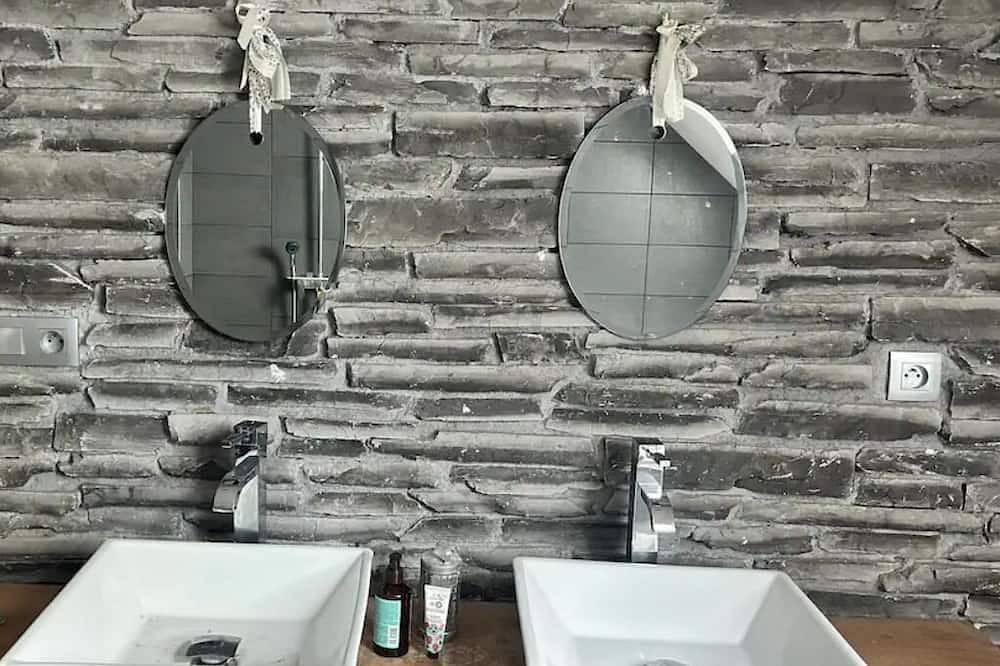 2 Bedroom Private vacation home in Romorantin-Lanthenay in Romorantin-Lanthenay, Sologne