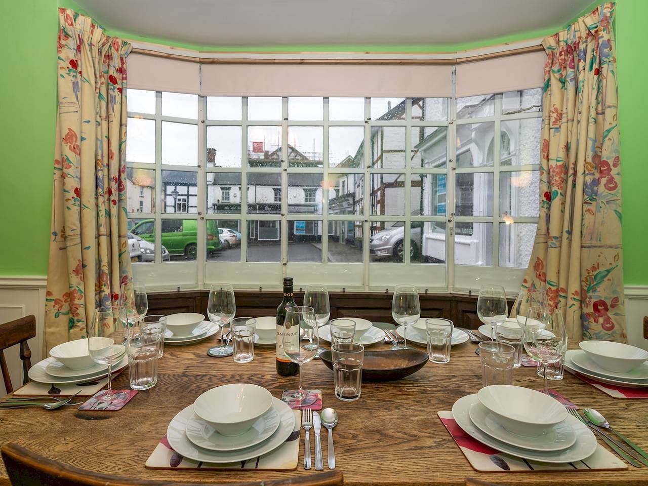 Spacious home, sleeps 9 - walker & cyclist retreat -Pass the Keys in Church Stretton, Shropshire Hills