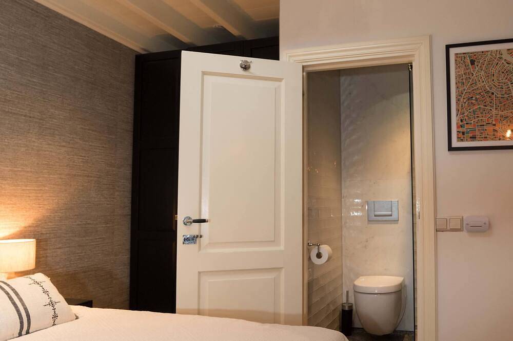B&B Felix De Pijp Amsterdam apartment 2 in Amsterdam Oud-Zuid, Dutch Coast