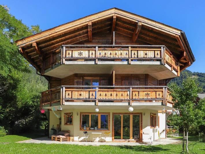 Gîte pour 6 personnes, avec balcon et jacuzzi dans Chesières