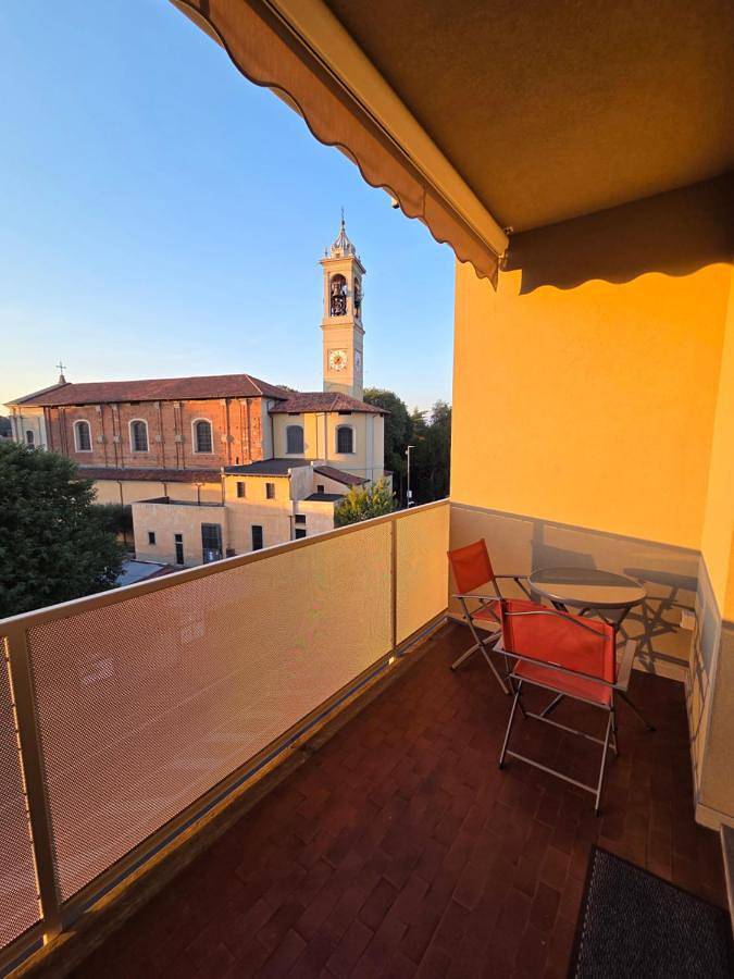 Appartamento per 4 persone, con Balcone e Terrazza nonché Panorama a Arcore