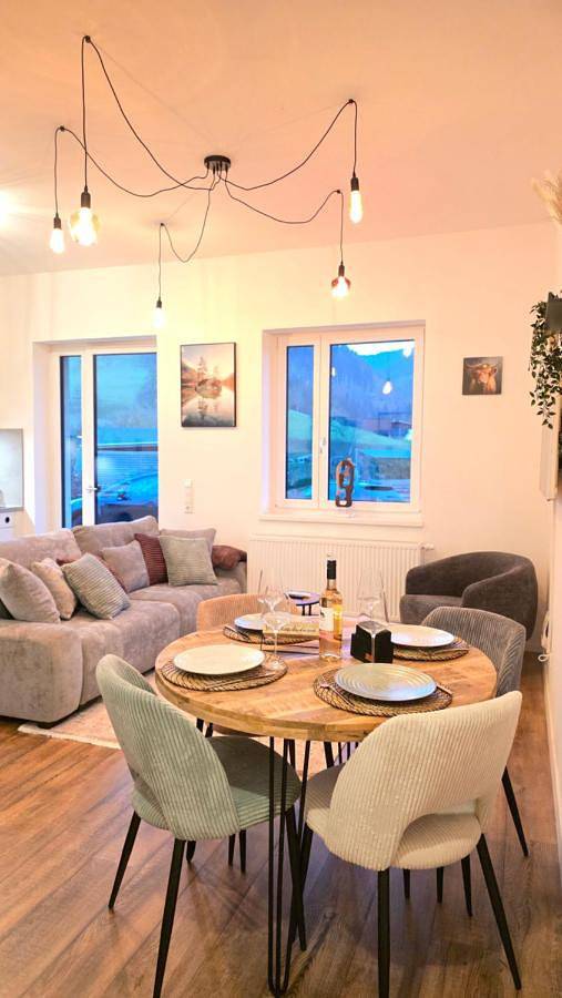 Ferienwohnung für 4 Personen, mit Balkon und Terrasse sowie Ausblick