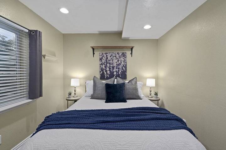 Vacation rental for 25 people, with yard and terrace, with pets in Utah County