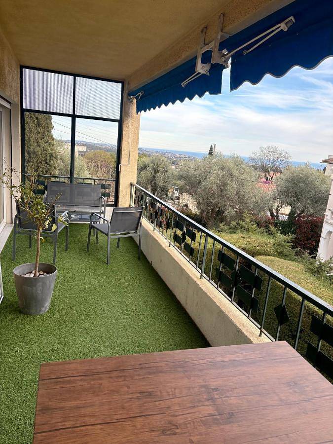 Appartement entier, Vence T3 vue mer grande terrasse in Vence, Côte méditerranéenne (France)