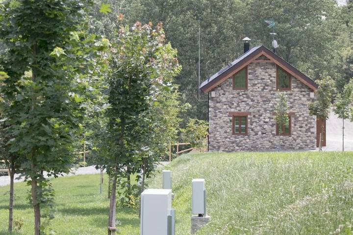 Bungalow para 6 personas, con Terraza además de Jardín y Vistas en Provincia de Lleida