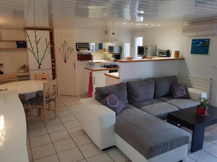 Gîte pour 2 personnes, avec vue ainsi que jardin et piscine à Saint-Zacharie - 4