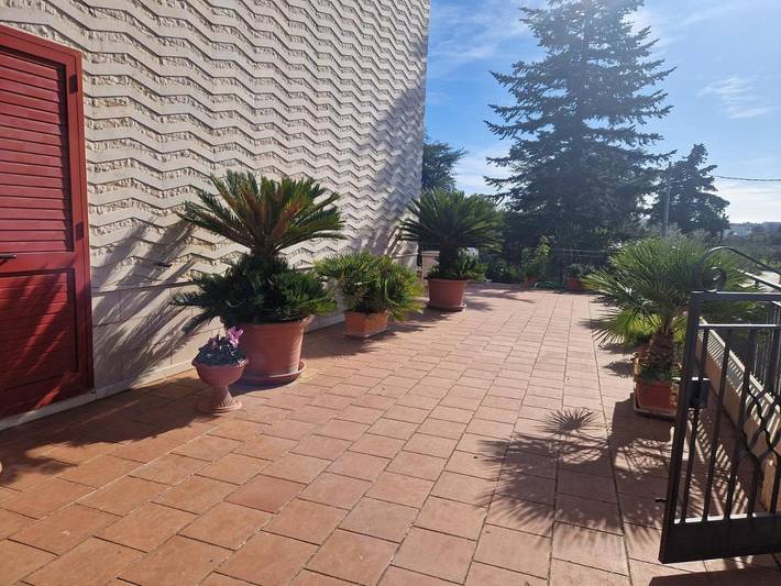 Location de vacances pour 5 personnes, avec jardin et vue, adapté aux familles à Antonelli - 3