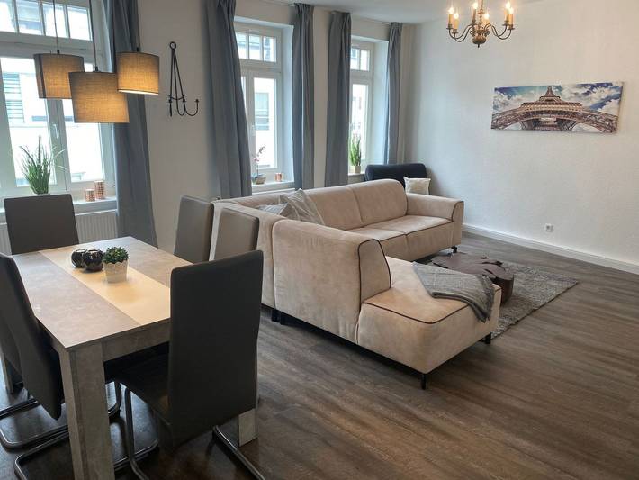 Ferienwohnung für 6 Personen, mit Balkon und Whirlpool