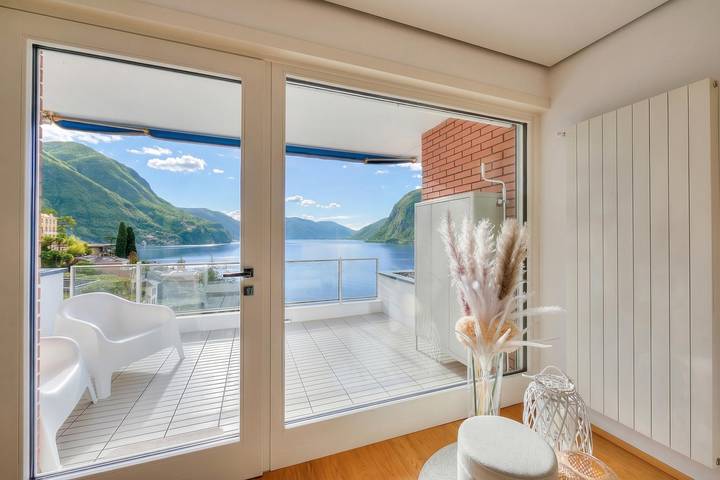 Appartement entier, Honeymoon with Panoramic Lake-View in Lugano, Lac de Lugano