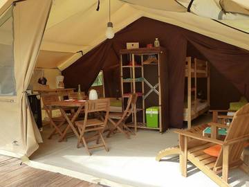 Glamping voor 5 Personen in Sainte-Sigolène, Centraal Massief, Afbeelding 2
