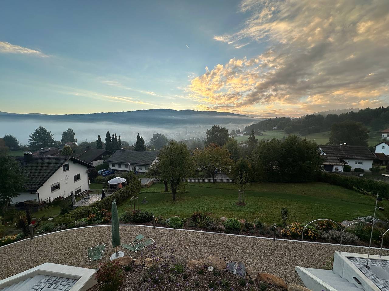 Ganze Wohnung, Ferienwohnung "Auerer Retreat" mit Bergblick, privaten Balkonen und Wlan in Frauenau, Ostbayern