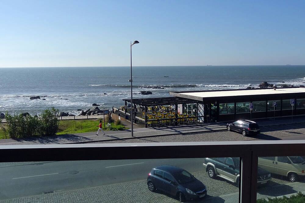 Ganze Wohnung, Apartment am Strand mit spektakulärem Meerblick. (Willowers) in Canidelo, Porto Distrikt
